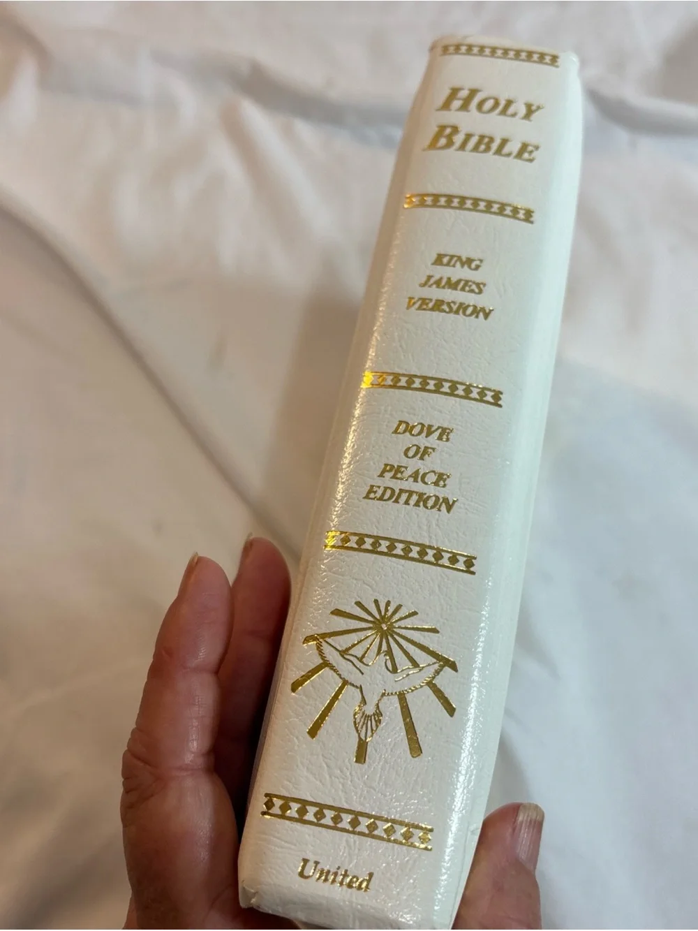 Holy Bible Dove of Peace - White Cover